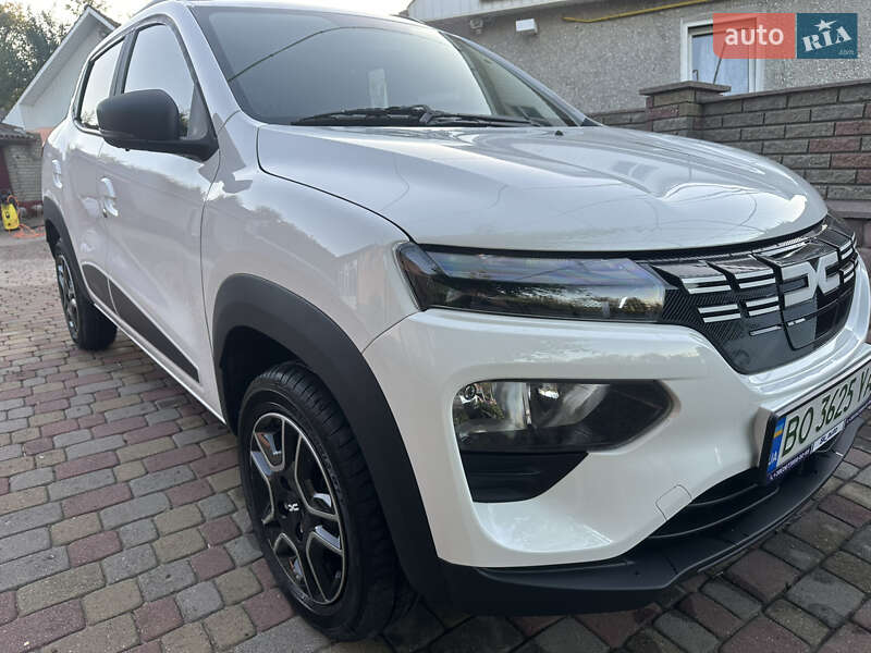 Позашляховик / Кросовер Dacia Spring 2023 в Кременці