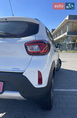 Внедорожник / Кроссовер Dacia Spring 2021 в 