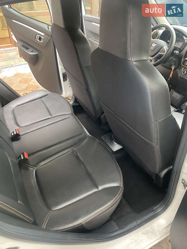 Внедорожник / Кроссовер Dacia Spring 2021 в Виннице