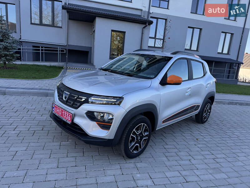 Позашляховик / Кросовер Dacia Spring 2022 в Дубні