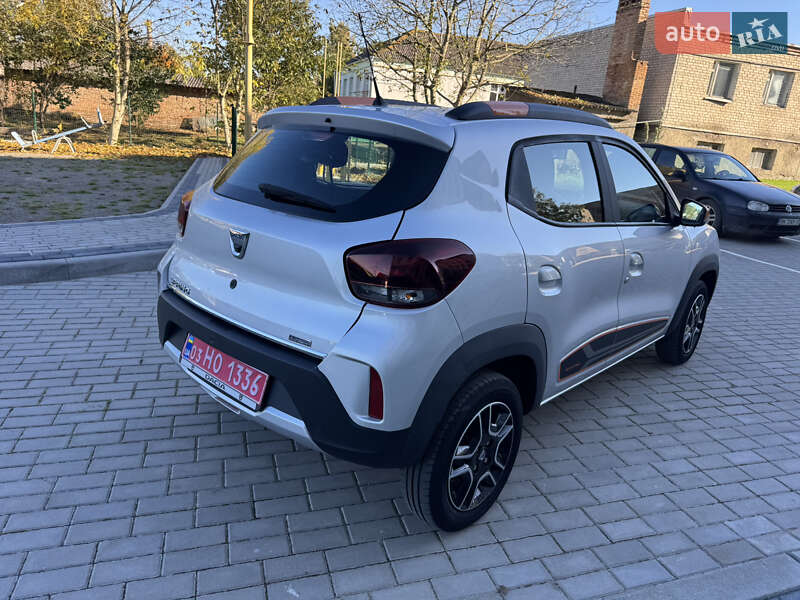 Позашляховик / Кросовер Dacia Spring 2022 в Дубні