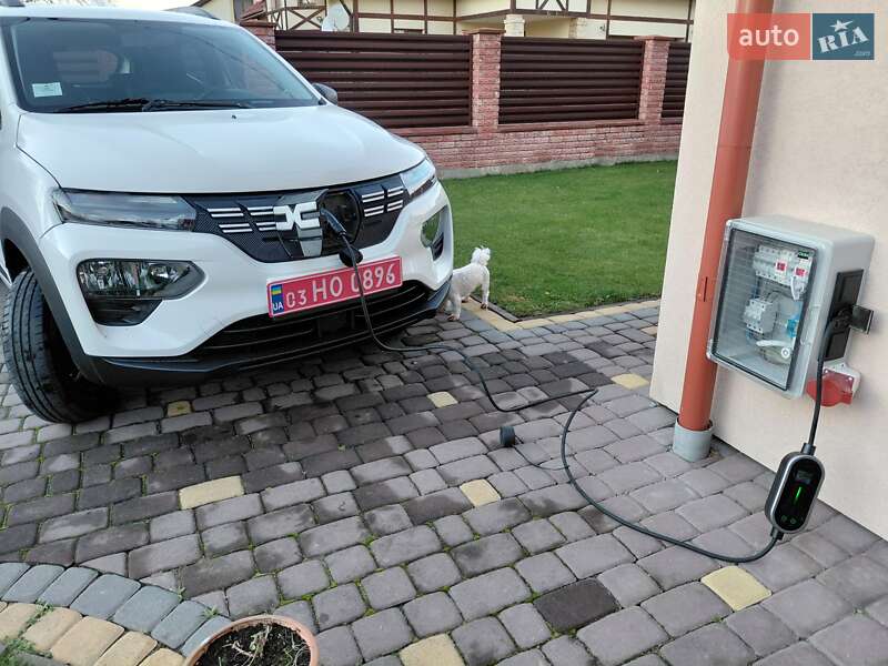 Внедорожник / Кроссовер Dacia Spring 2023 в Ивано-Франковске