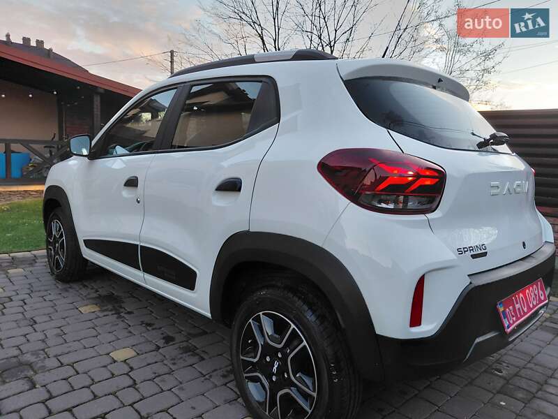 Внедорожник / Кроссовер Dacia Spring 2023 в Ивано-Франковске