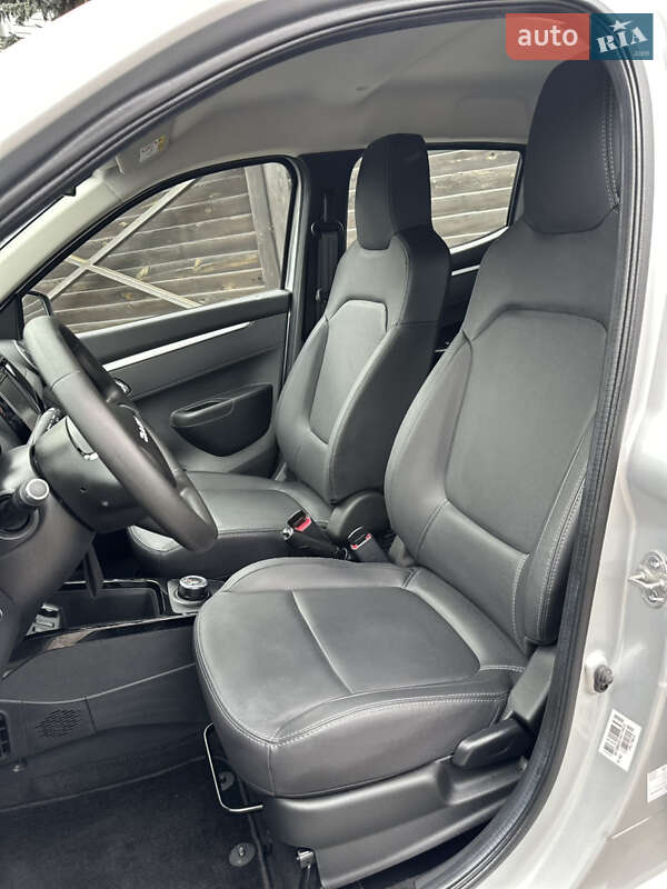 Внедорожник / Кроссовер Dacia Spring 2023 в Тернополе