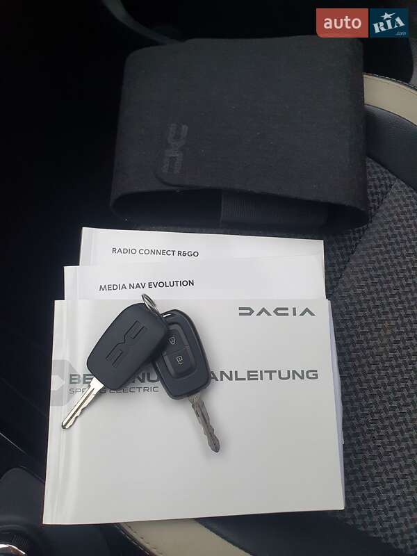 Позашляховик / Кросовер Dacia Spring 2023 в Києві