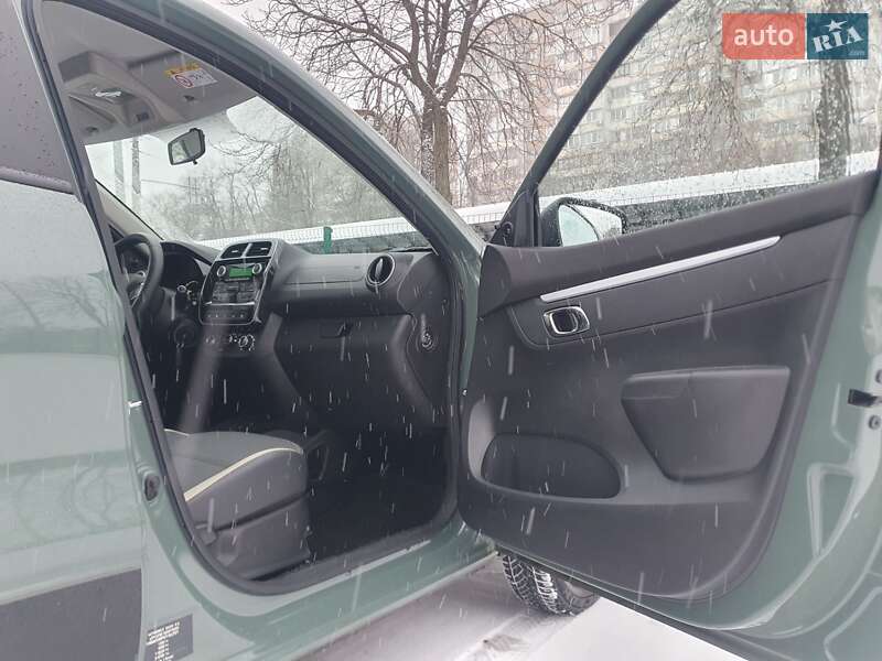 Позашляховик / Кросовер Dacia Spring 2023 в Києві