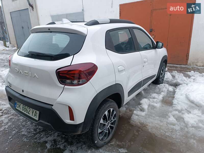 Позашляховик / Кросовер Dacia Spring 2023 в Дубні