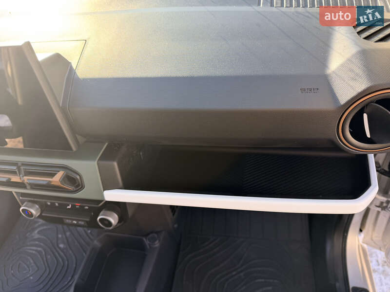 Позашляховик / Кросовер Dacia Spring 2024 в Львові