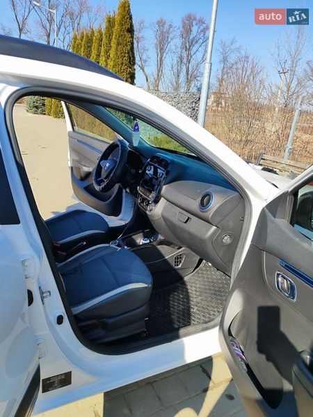 Внедорожник / Кроссовер Dacia Spring 2022 в Самборе