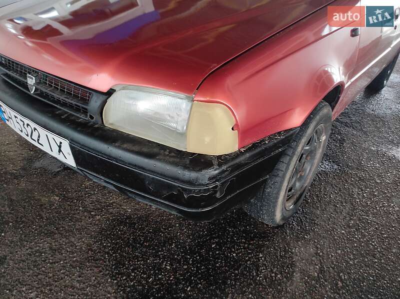 Хэтчбек Dacia SuperNova 2003 в Раздельной