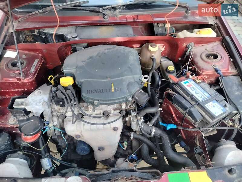 Седан Dacia SuperNova 2003 в Теребовле