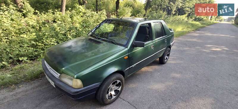 Седан Dacia SuperNova 2003 в Полтаве