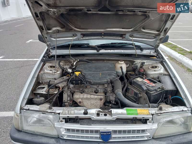 Седан Dacia SuperNova 2003 в Киеве