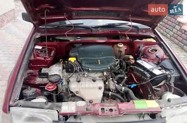 Седан Dacia SuperNova 2003 в 