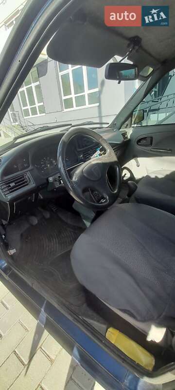 Седан Dacia SuperNova 2003 в Львові