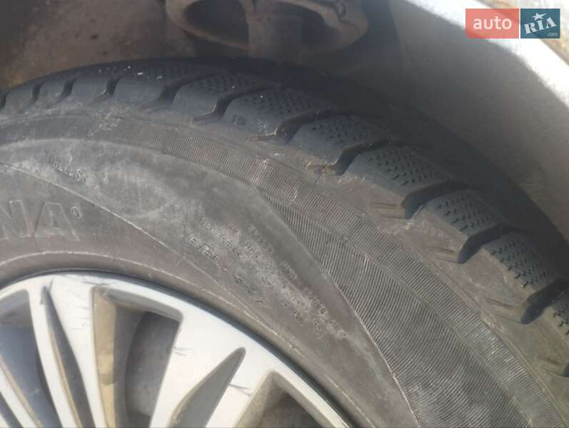 Седан Dacia SuperNova 2002 в Збараже