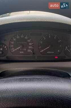 Седан Daewoo Alpheon 2010 в 
