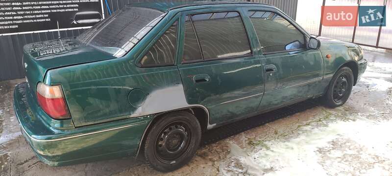Седан Daewoo Cielo 1995 в Синельниково