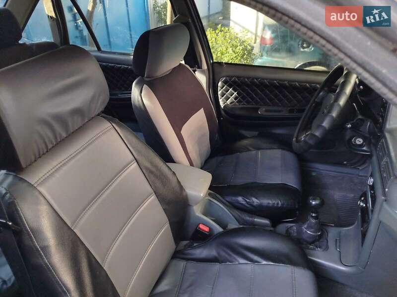 Седан Daewoo Cielo 1995 в Синельниково