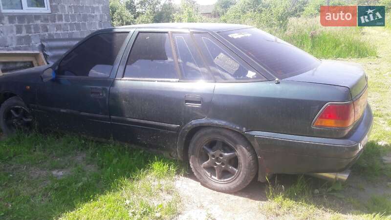 Седан Daewoo Espero 1997 в Львові