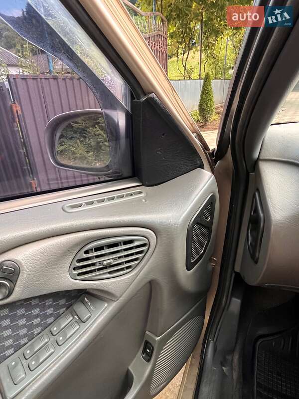 Седан Daewoo Espero 1995 в Хусте