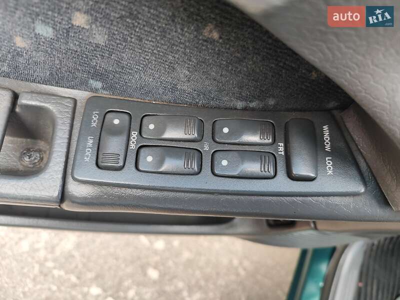 Седан Daewoo Espero 1997 в Ровно