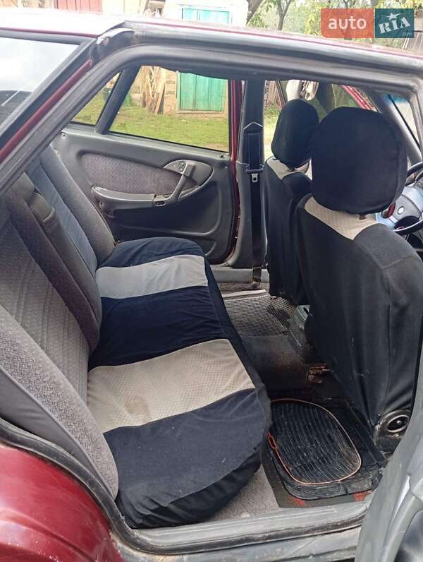 Седан Daewoo Espero 1995 в Тиврову