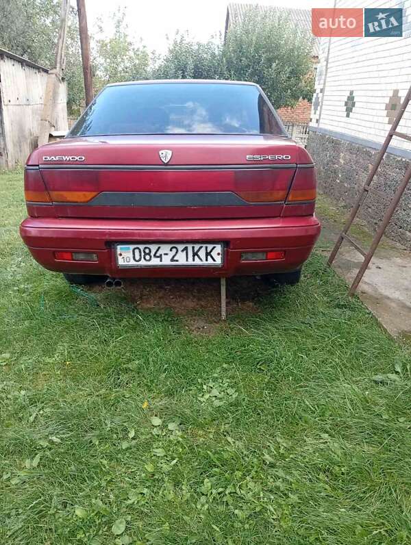 Седан Daewoo Espero 1995 в Тиврову