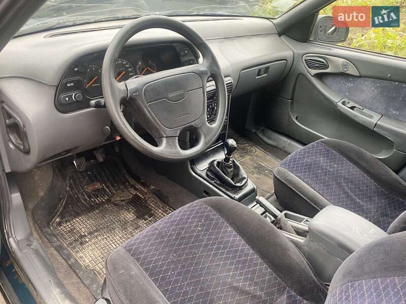 Седан Daewoo Espero 1997 в Рівному