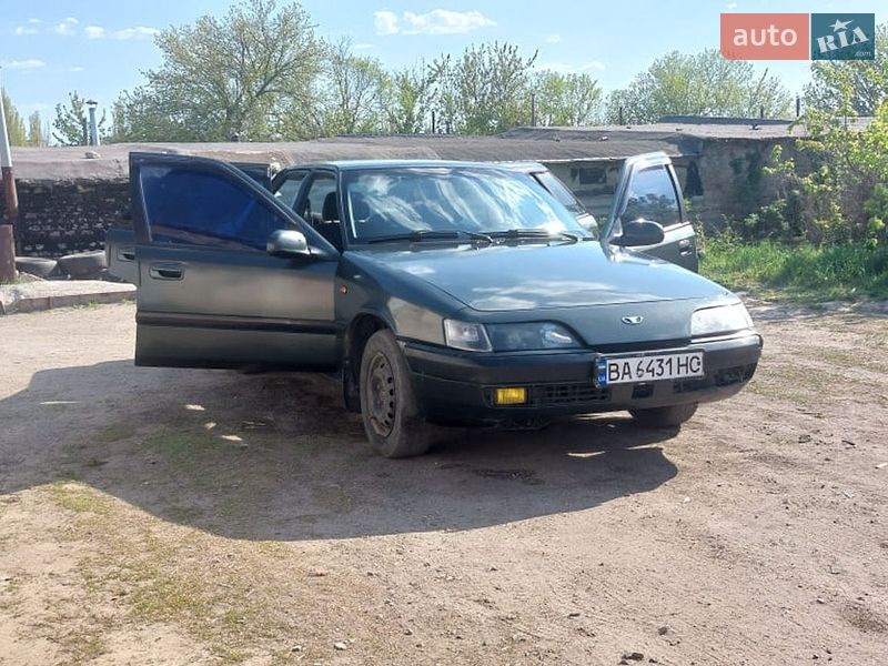 Седан Daewoo Espero 1997 в Новом