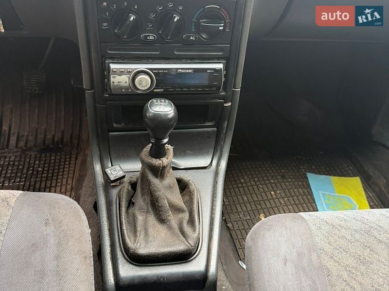 Седан Daewoo Espero 1997 в Днепре