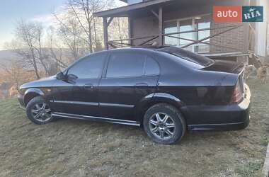 Седан Daewoo Evanda 2003 в Ужгороді