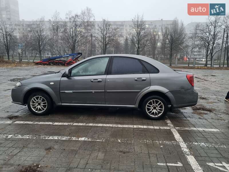 Седан Daewoo Gentra 2013 в Харькове