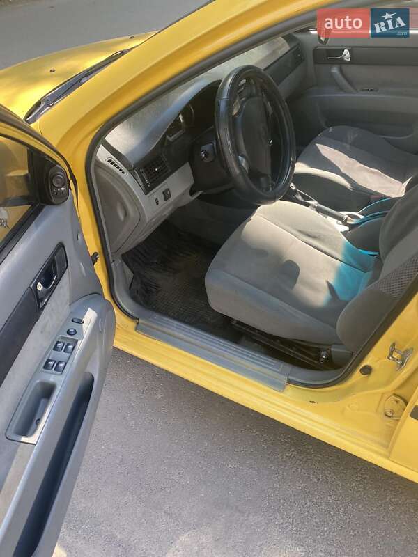 Седан Daewoo Gentra 2013 в Днепре