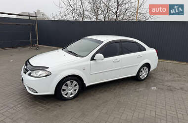 Седан Daewoo Gentra 2013 в Черкасах