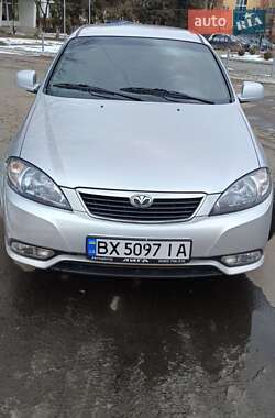 Седан Daewoo Gentra 2013 в Хмельницькому