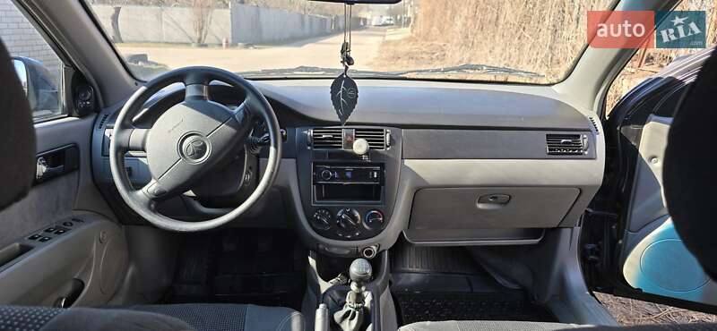 Седан Daewoo Gentra 2013 в Киеве