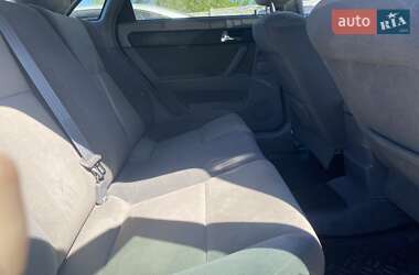 Седан Daewoo Gentra 2014 в 