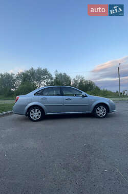 Седан Daewoo Gentra 2015 в 