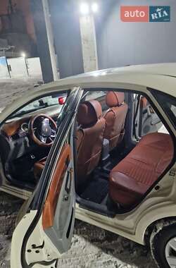 Седан Daewoo Gentra 2014 в 