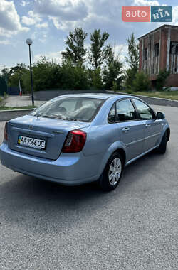 Седан Daewoo Gentra 2013 в 