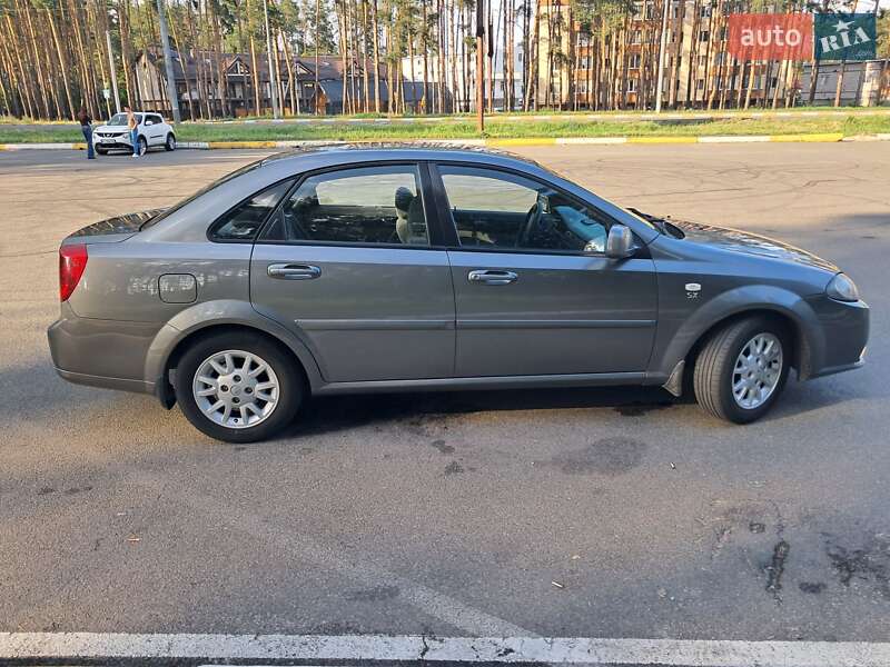 Седан Daewoo Gentra 2014 в Ирпене