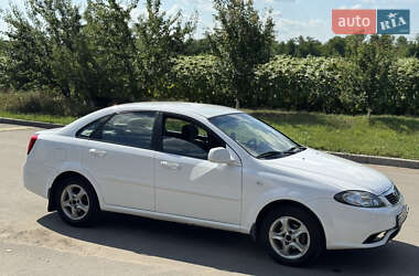 Седан Daewoo Gentra 2014 в 