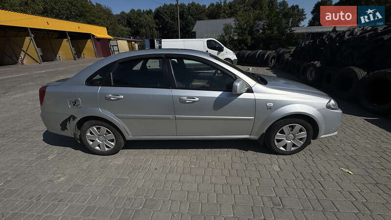 Седан Daewoo Gentra 2014 в 