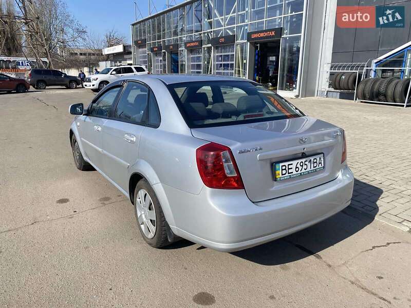 Седан Daewoo Gentra 2014 в Николаеве
