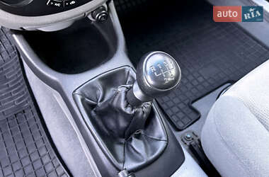 Седан Daewoo Gentra 2014 в 