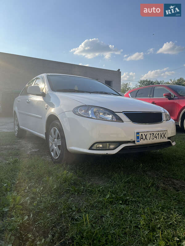 Daewoo Gentra 2013