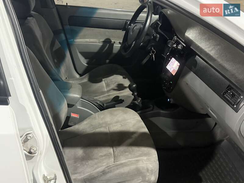 Седан Daewoo Gentra 2013 в Золотоноші