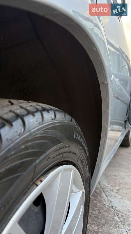 Седан Daewoo Gentra 2013 в Кривом Роге