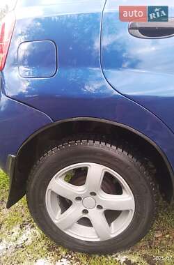 Хэтчбек Daewoo Kalos 2004 в  фото 11 Хэтчбек Daewoo Kalos 2004 в